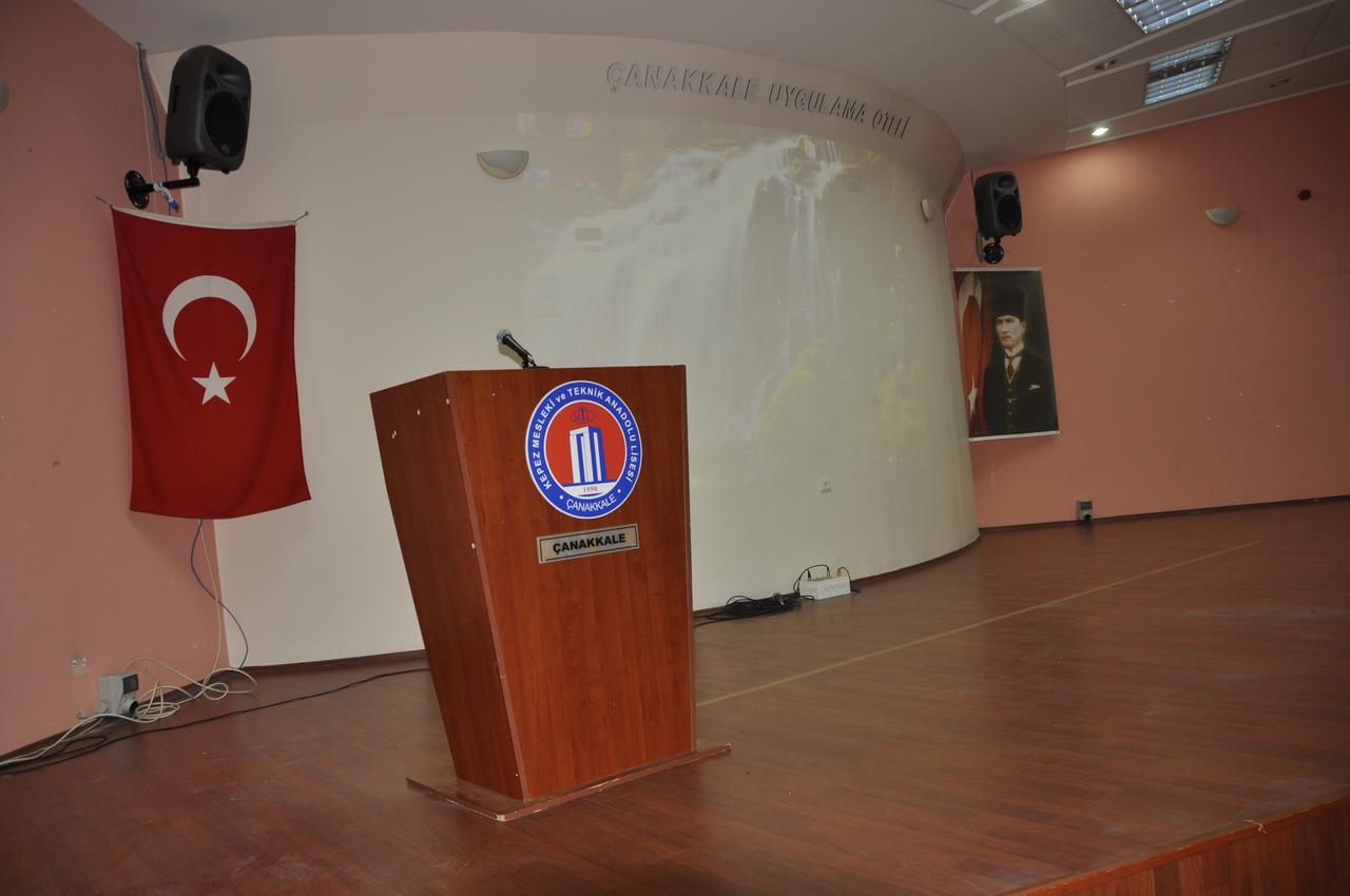 Canakkale Uygulama Oteli̇ Екстер'єр фото